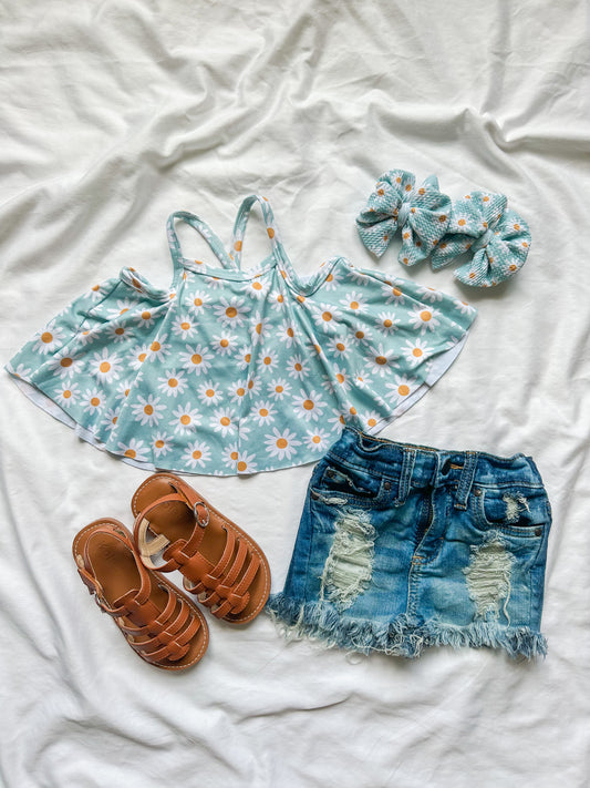 Sage Daisy Swing Top